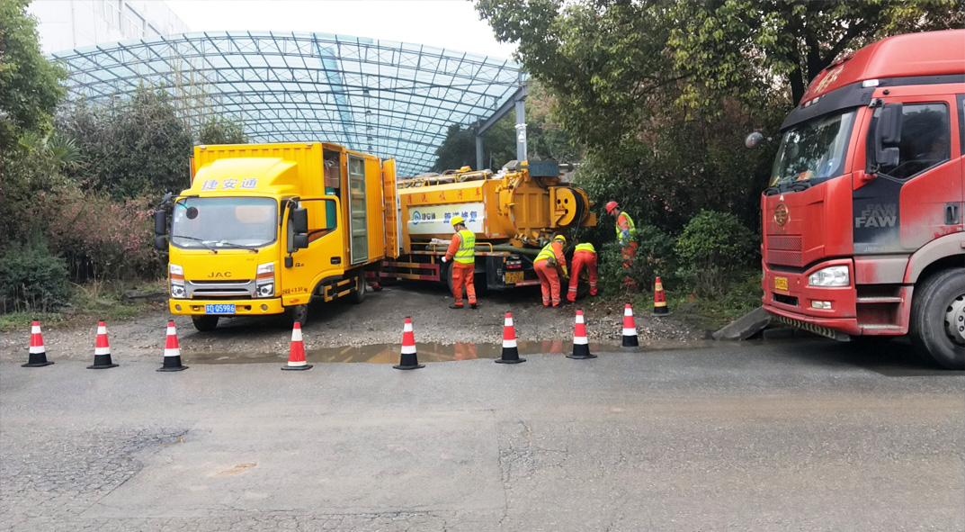 十月田镇成区雨污水管网“四位一体”检测疏通项目